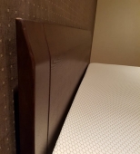 Dvigulė medinė miegamojo lova. Be patalynės stalčių. Medis uosis (ML52)