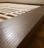 Dvigulė medinė miegamojo lova. Medis uosis (ML62)
